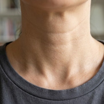 세종목주름관리방법, 주름선만 볼 것이 아니라 속 탄력부터 채워야 하는 이유